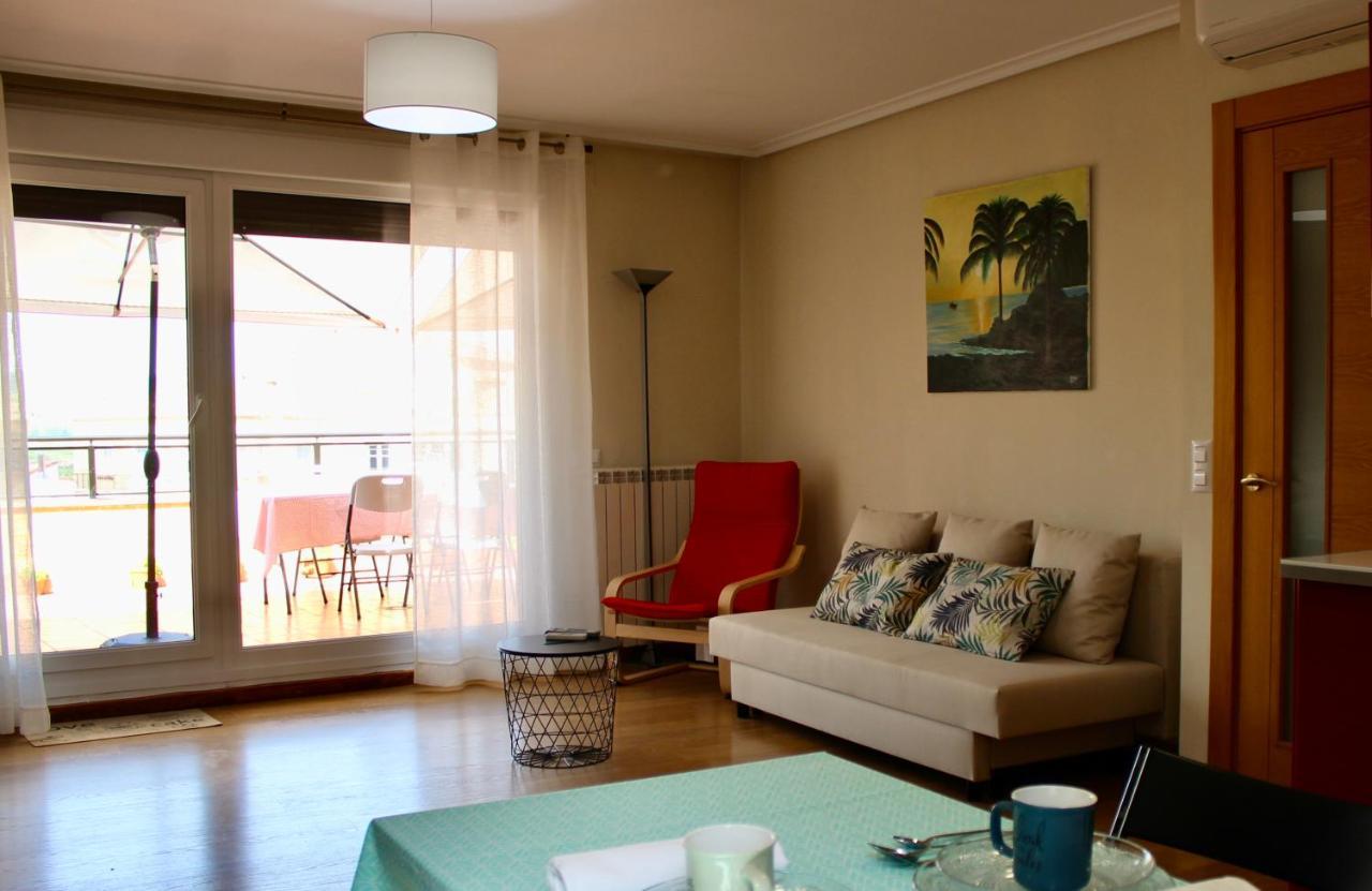Appartamento Ático en el centro con terraza y barbacoa Entrena Esterno foto